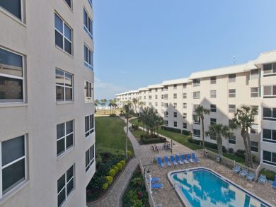 Siesta Key Vacation Condo Close to Siesta Key Village/Walk